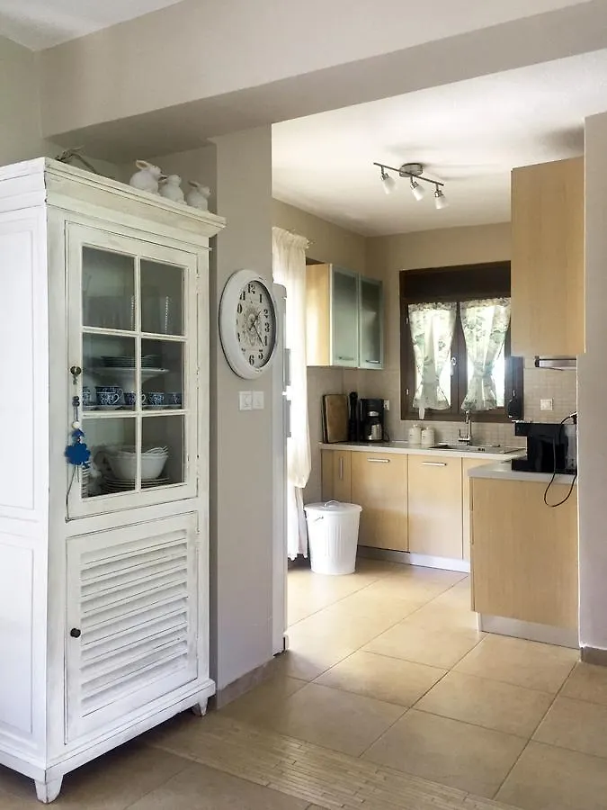 Vila #Luxlikehome - Marni Luxury Beachfront Maisonette Ladhokopana