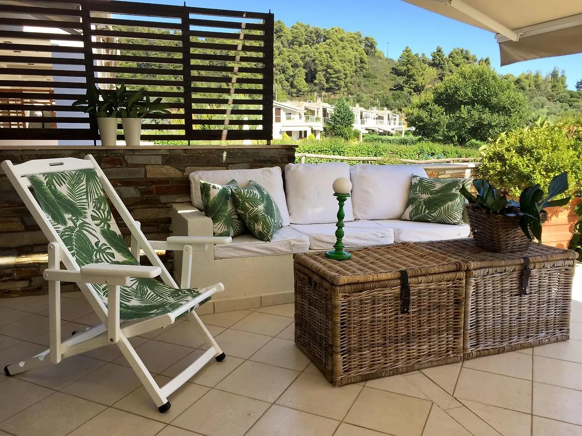 #Luxlikehome - Marni Luxury Beachfront Maisonette Ladhokopana Villa