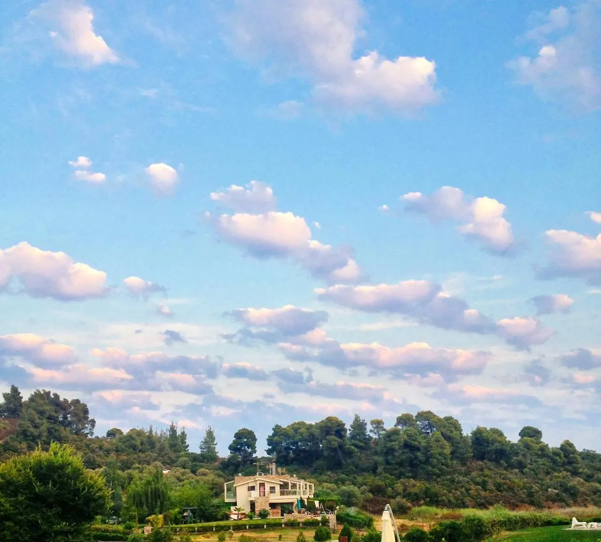 #Luxlikehome - Marni Luxury Beachfront Maisonette Ladhokopana Villa