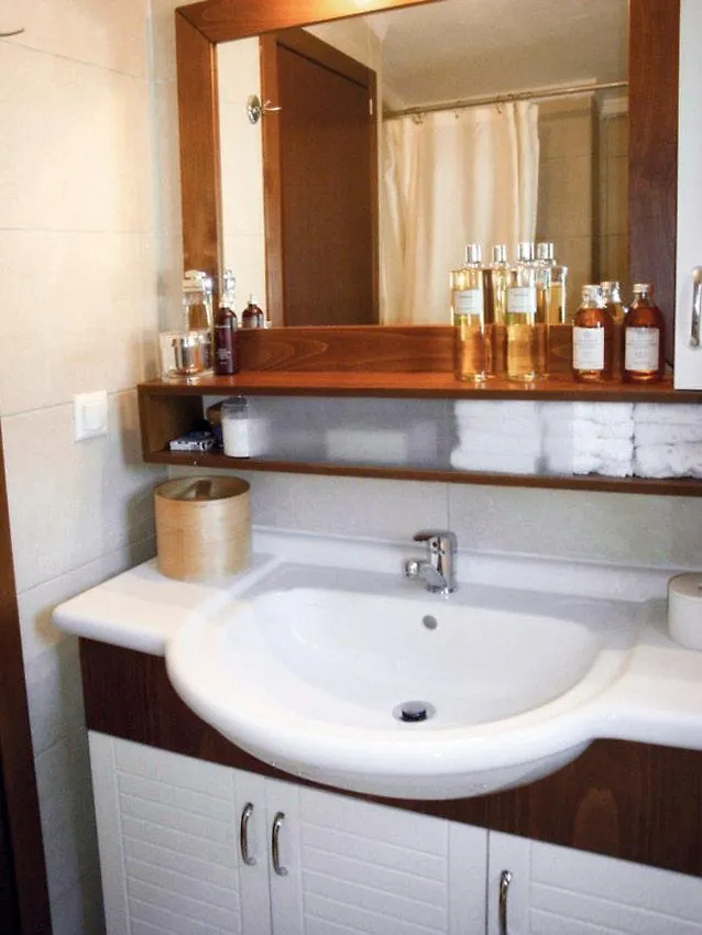 #Luxlikehome - Marni Luxury Beachfront Maisonette Ladhokopana 0*,